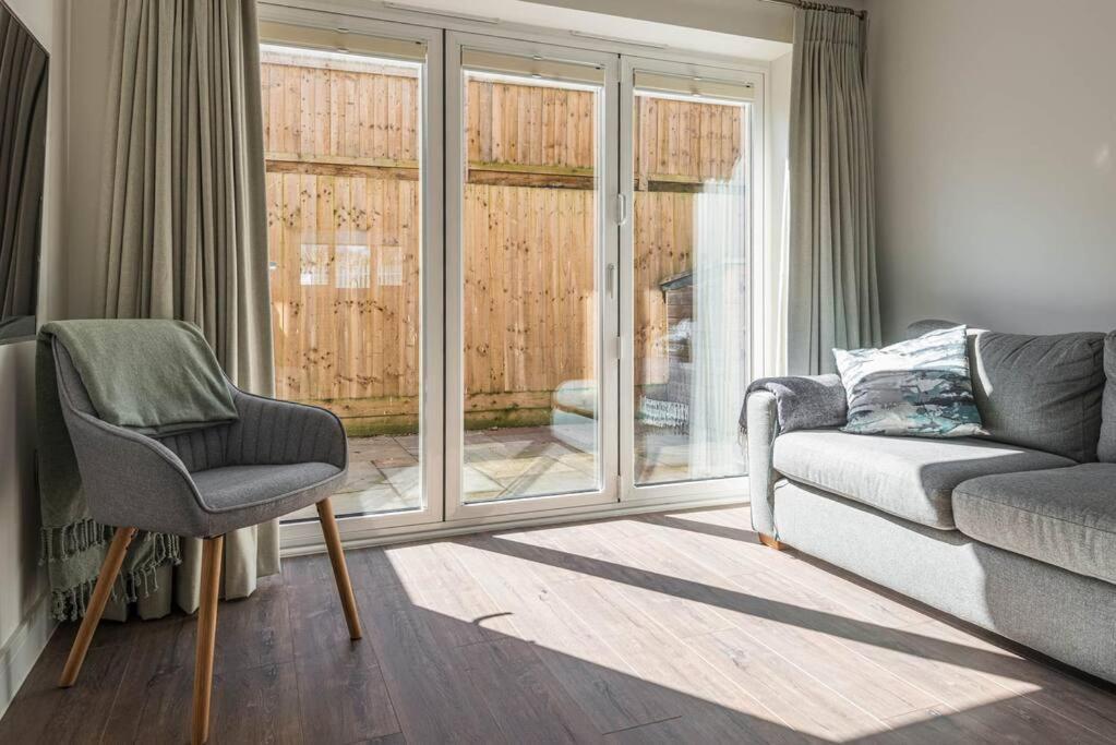 Holiday home Mews - Modern Townhouse With Patio And Private Parking Broadstairs