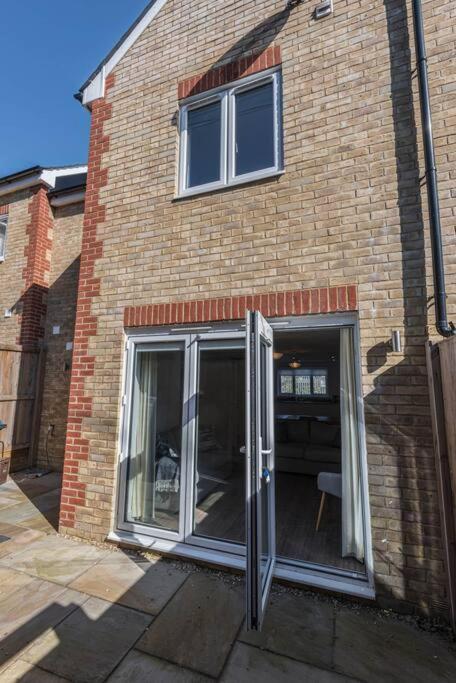 Holiday home Mews - Modern Townhouse With Patio And Private Parking *